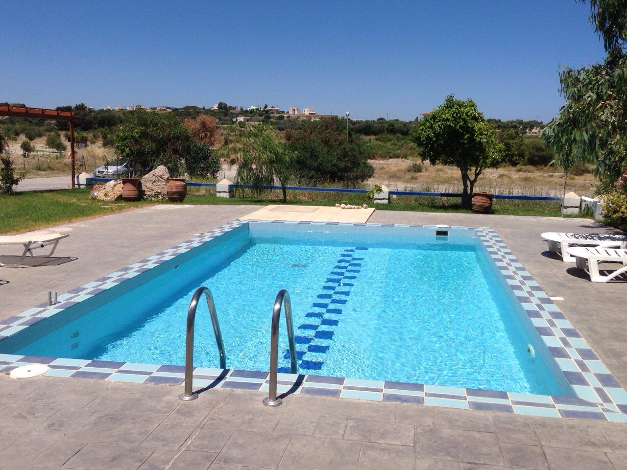 La piscine privée de 8 × 5 m
